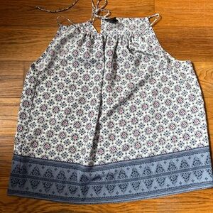 Floral Patterned Sleeveless Top
